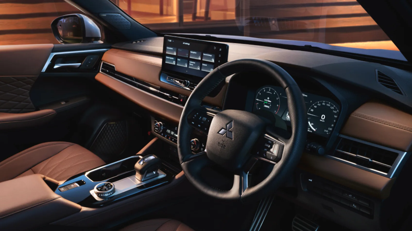 Mitsubishi-Outlander_2026-shaked_showroom-interior_02